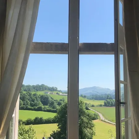 Chateau Porthos Tranquillite Des Pyrenees