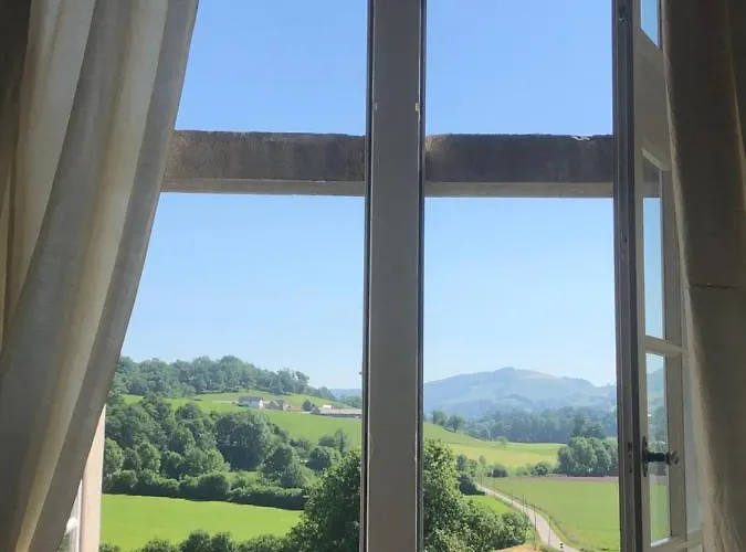 Chateau Porthos Tranquillite Des Pyrenees