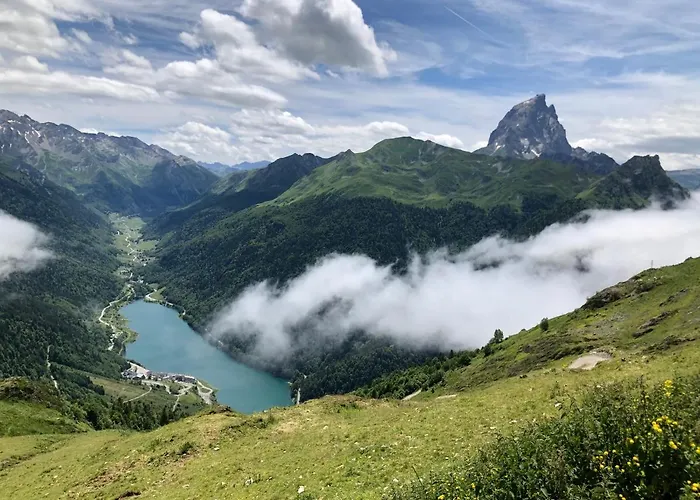 Chateau Porthos Tranquillite Des Pyrenees Feriehus *
