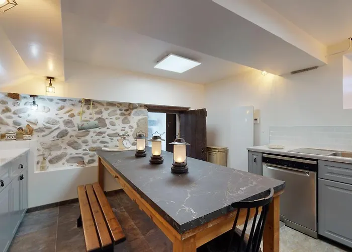 Chateau Porthos Tranquillite Des Pyrenees Lanne-en-Baretous