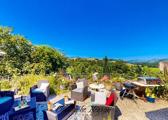 Chateau Porthos Tranquillite Des Pyrenees